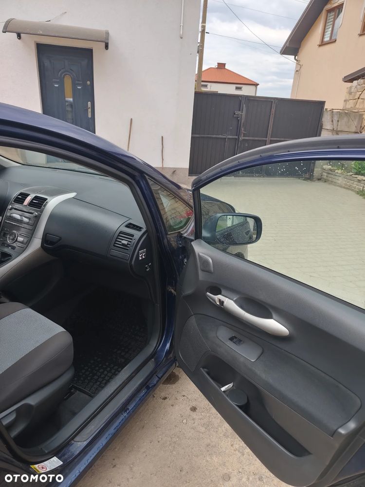Toyota Auris 2.0 D-4D Sol - 14