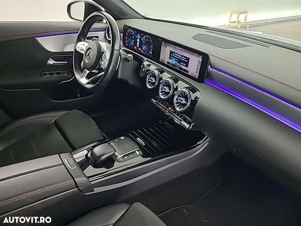 Mercedes-Benz CLA 180 d 7G-DCT AMG Line - 11