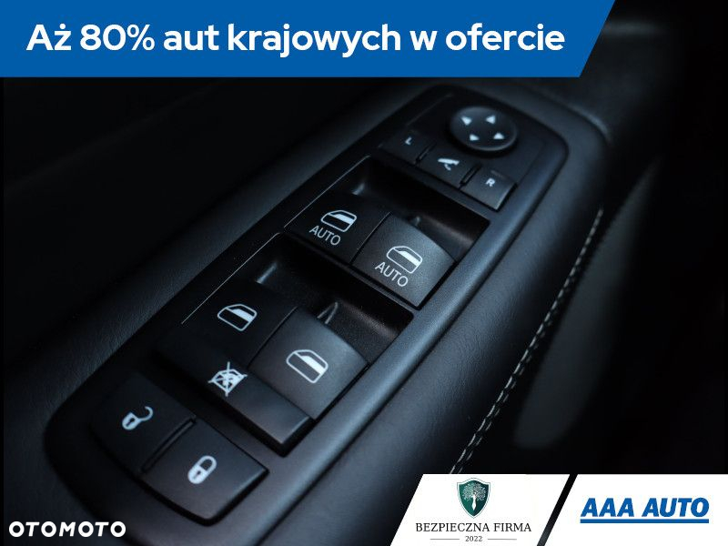 Jeep Grand Cherokee - 21