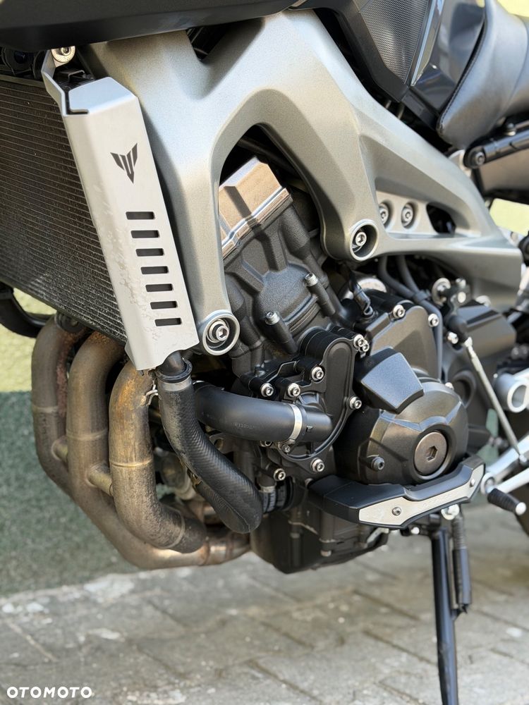 Yamaha MT - 32