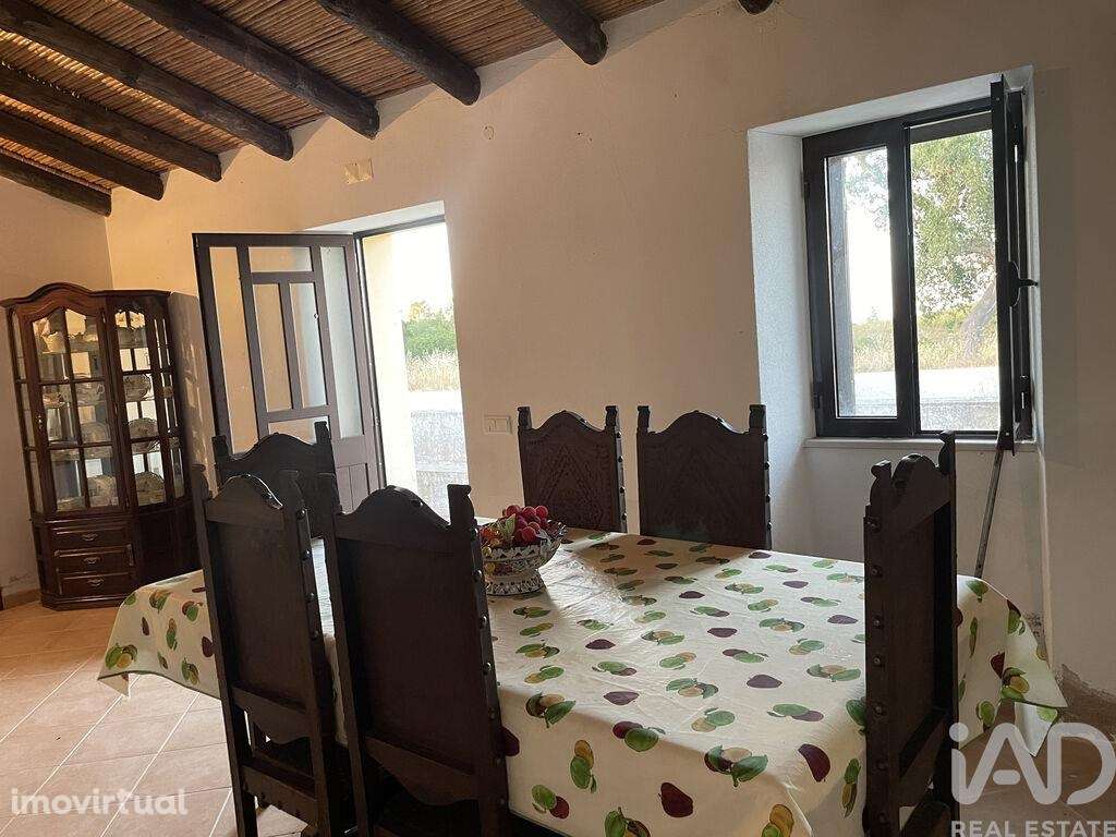 Casa T4 em Ameixial de 139,00 m2 - Grande imagem: 3/23