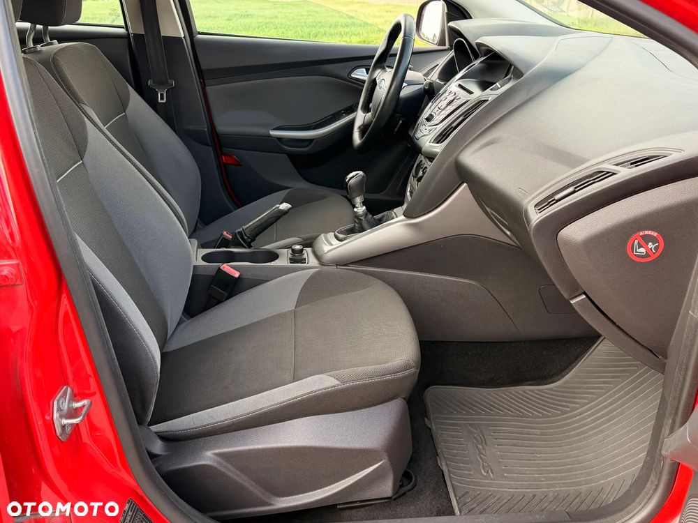 Ford Focus 1.6 TDCi Ambiente - 9