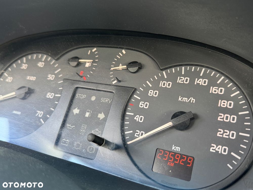 Renault Megane 1.6 Privilege - 16
