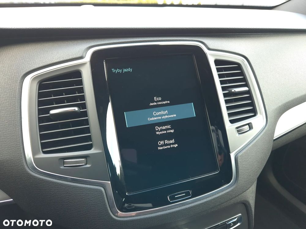 Volvo XC 90 B5 D AWD Momentum 7os - 35