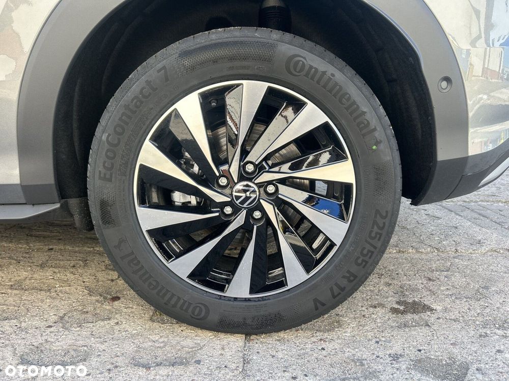 Volkswagen T-Roc - 28