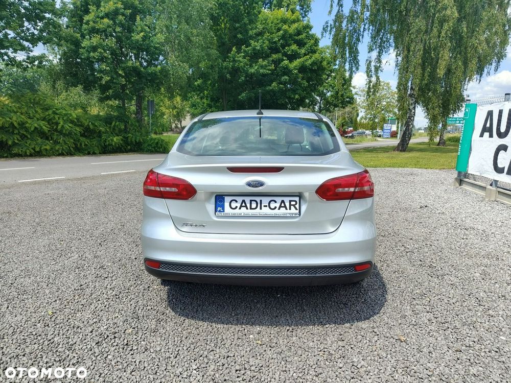 Ford Focus 1.6 Ti-VCT Ambiente - 5