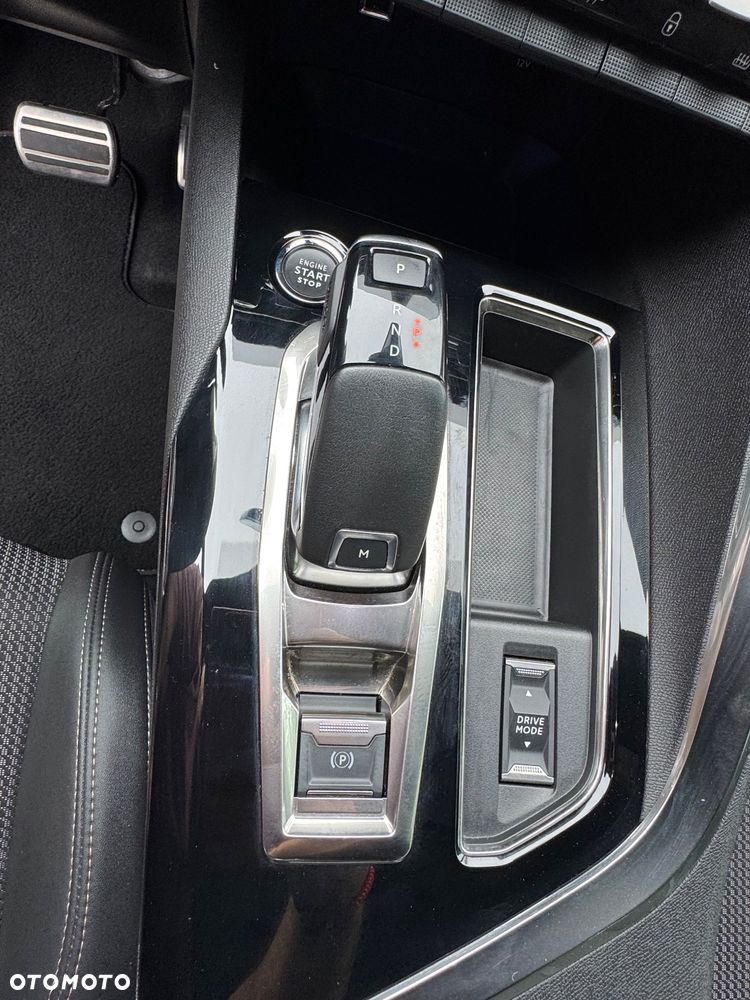 Peugeot 3008 BlueHDi 130 Stop & Start EAT8 GT Pack - 24