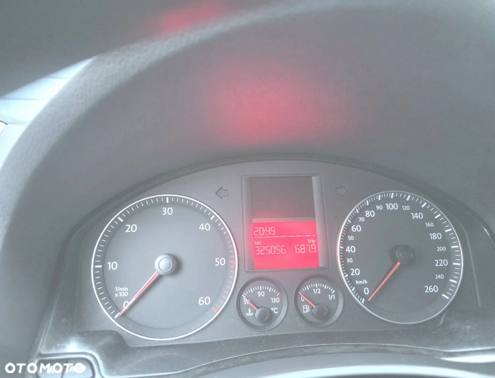 Volkswagen Golf - 21