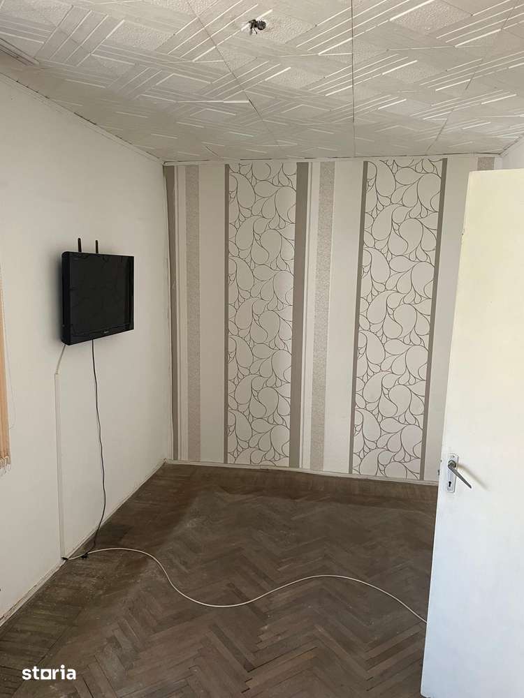Apartament 2 camere, balcon, Sos Turnu Mgurele — fotografia 1
