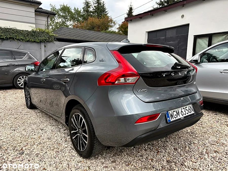 Volvo V40 D2 Drive-E Momentum - 4