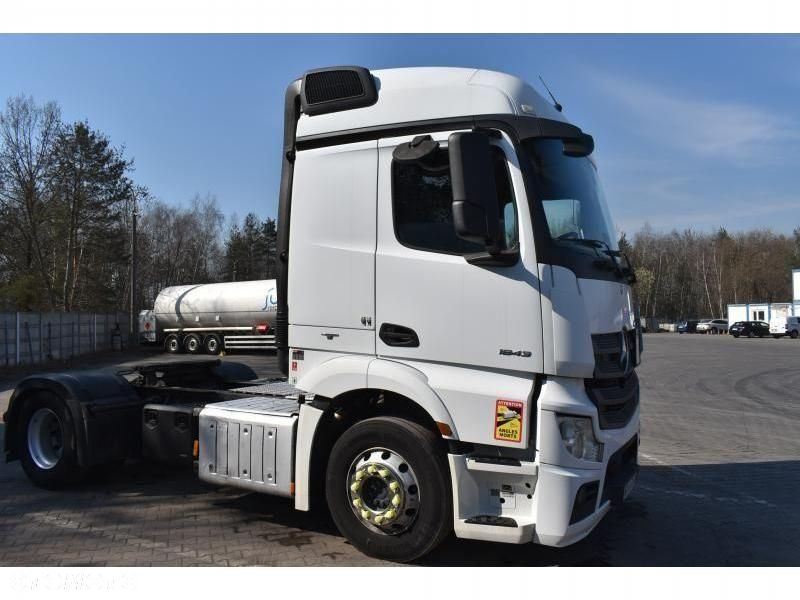 Mercedes-Benz Actros - 18