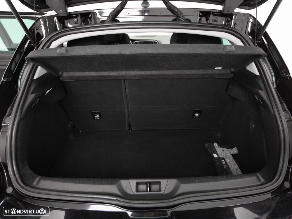 Renault Mégane 1.5 Blue dCi Limited - 11