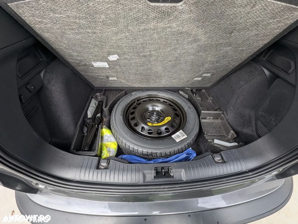 Ford Kuga 2.5 Duratec FHEV 4x4 TITANIUM X - 21