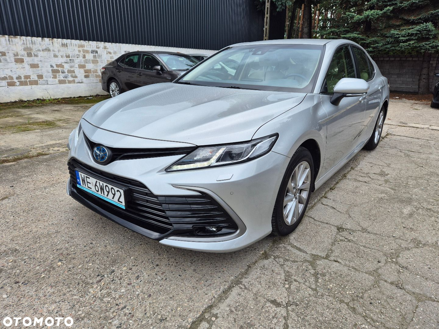 Toyota Camry - 2