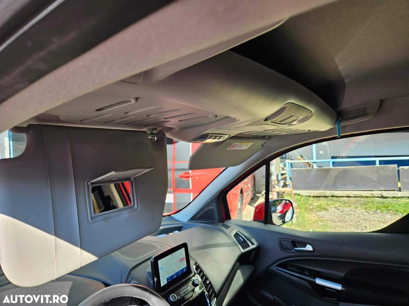 Ford Transit Connect - 13