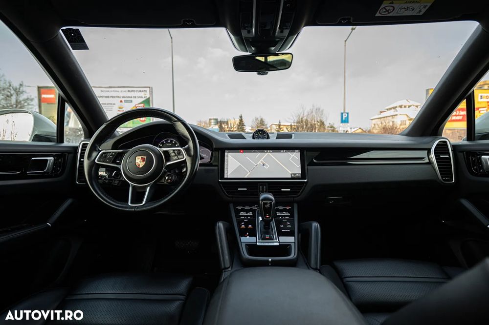 Porsche Cayenne - 33