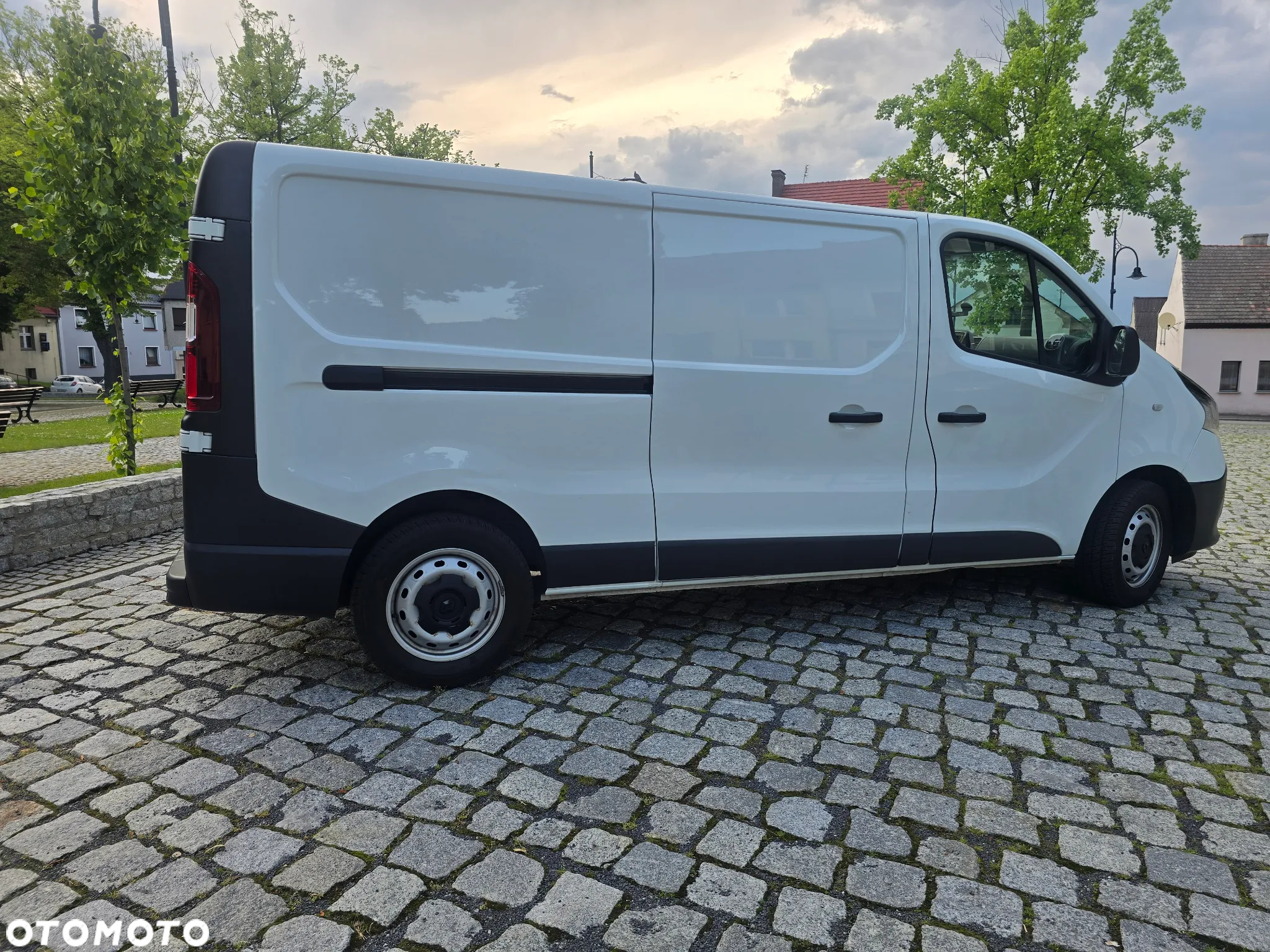 Renault Trafic - 8