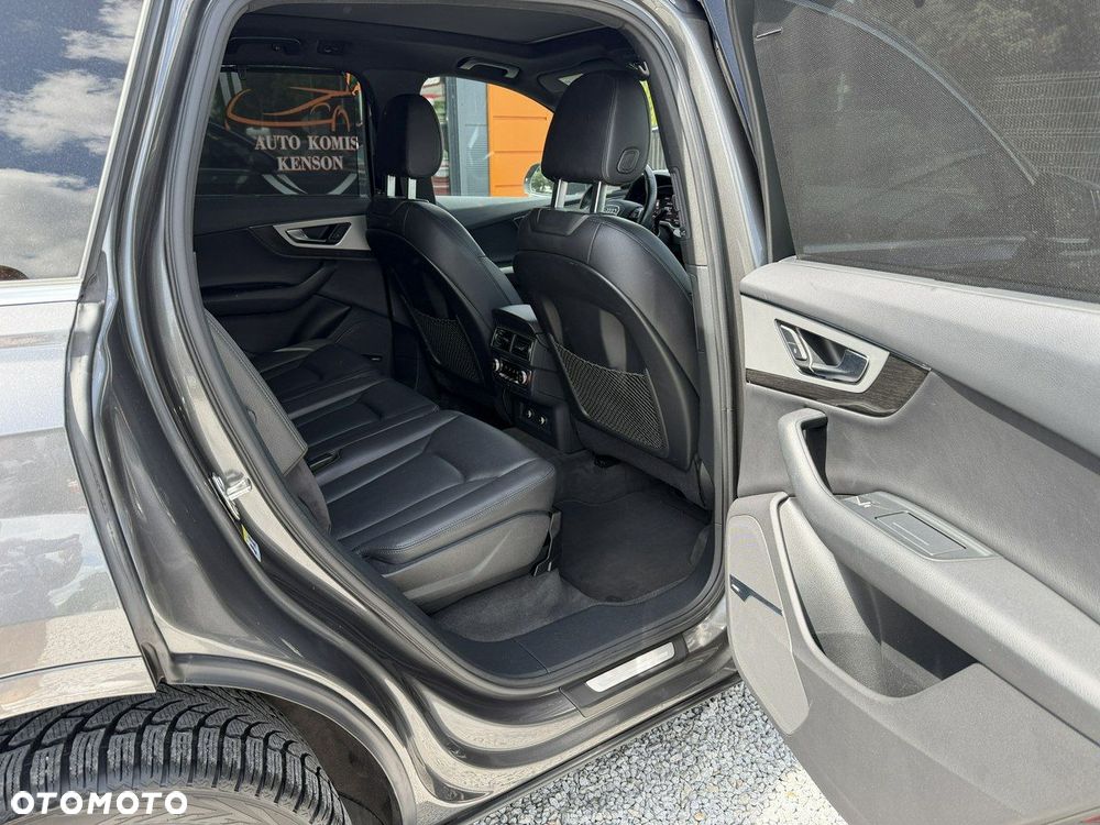 Audi Q7 - 30