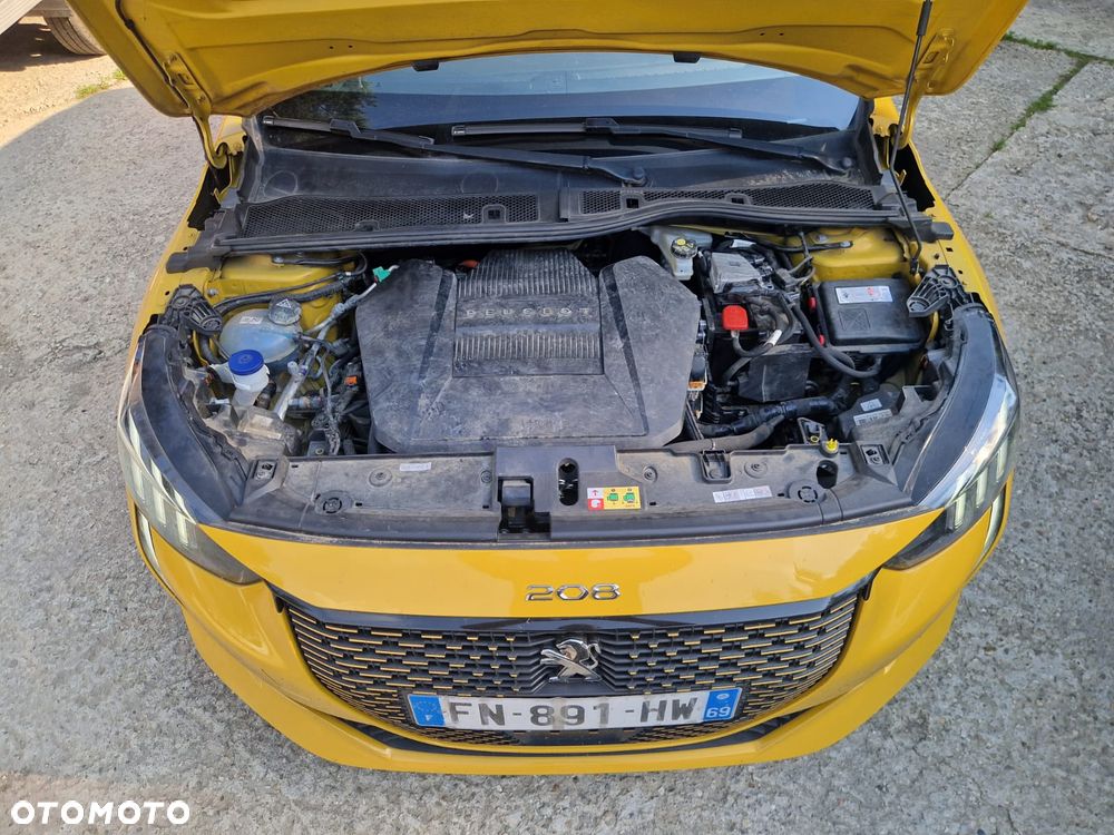 Peugeot 208 - 21
