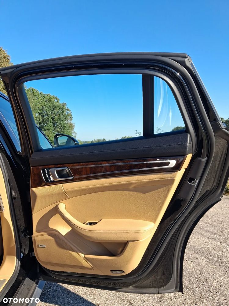 Porsche Panamera - 18