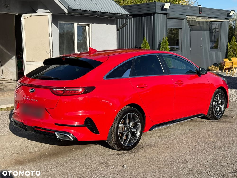 Kia Proceed