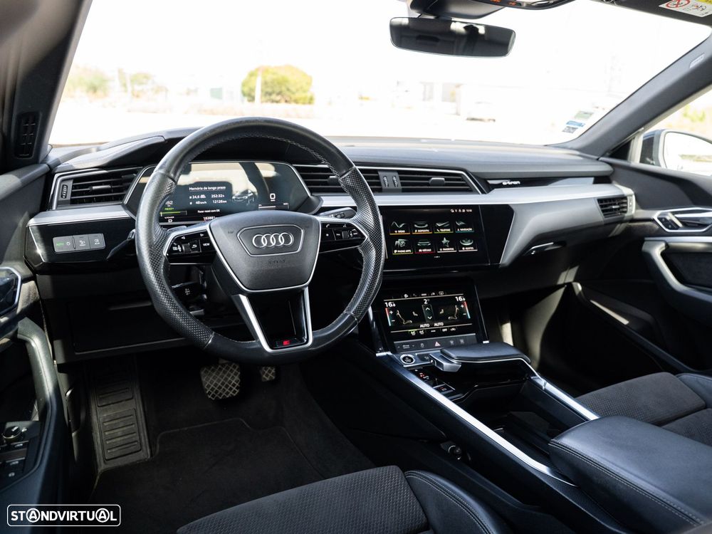 Audi e-tron 55 quattro S line - 24