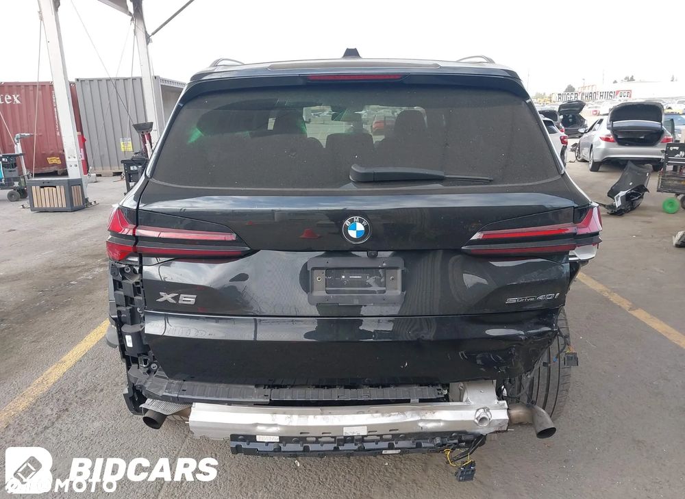 BMW X5 xDrive40i - 12