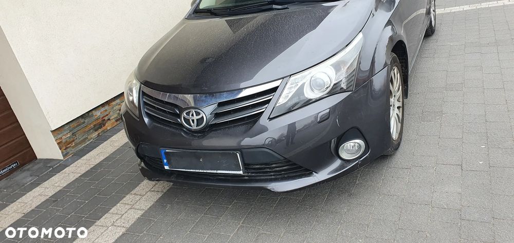 Toyota Avensis - 6