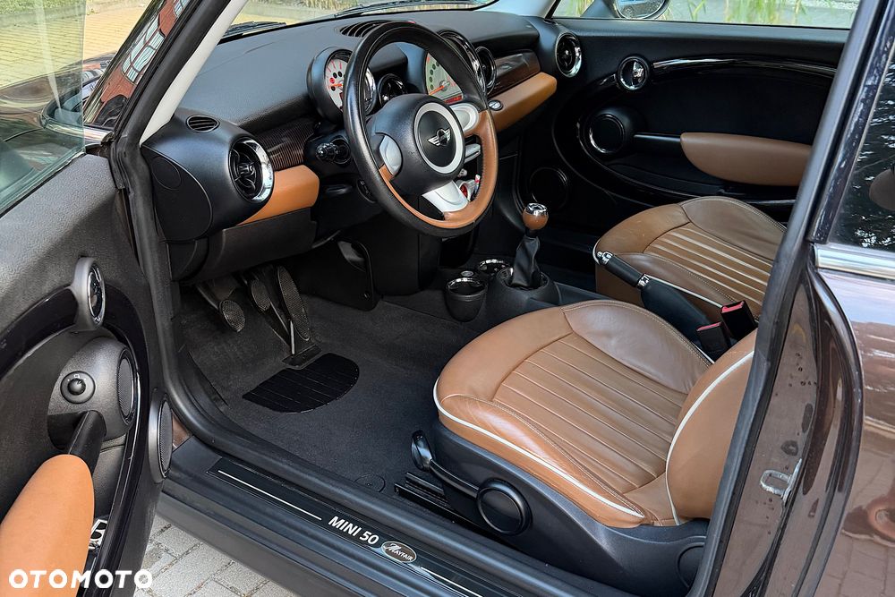 MINI Cooper 50 Mayfair - 29