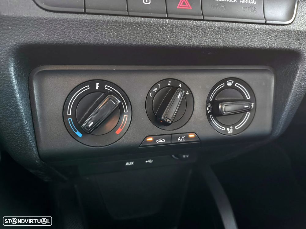 Skoda Fabia 1.0 Ambition - 17