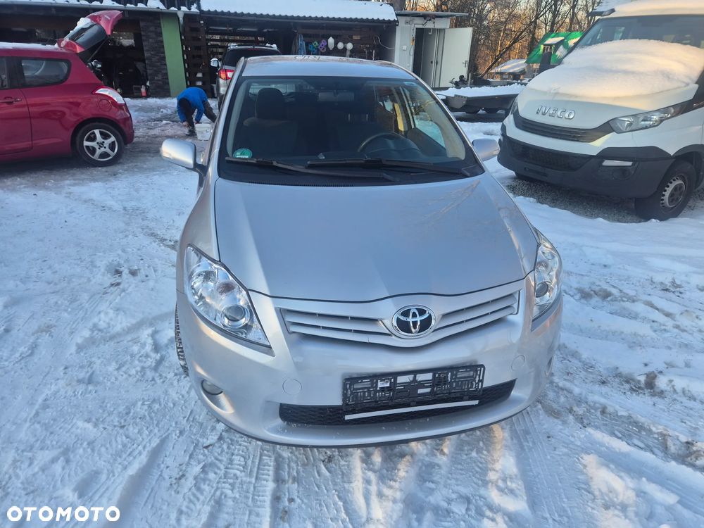 Toyota Auris 1.33 VVT-i Life