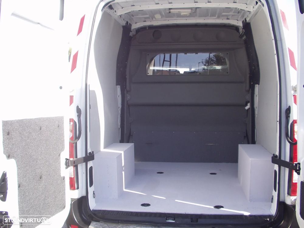 Renault Master 2.3 DCI L2H2 130cv **7 Lugares** - 8