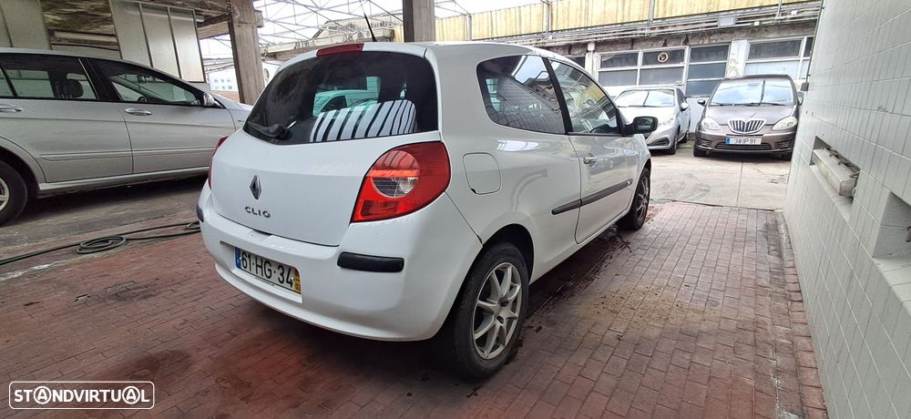 Renault Clio Clio Iii Société 1.5 Dci Dynamique - 10