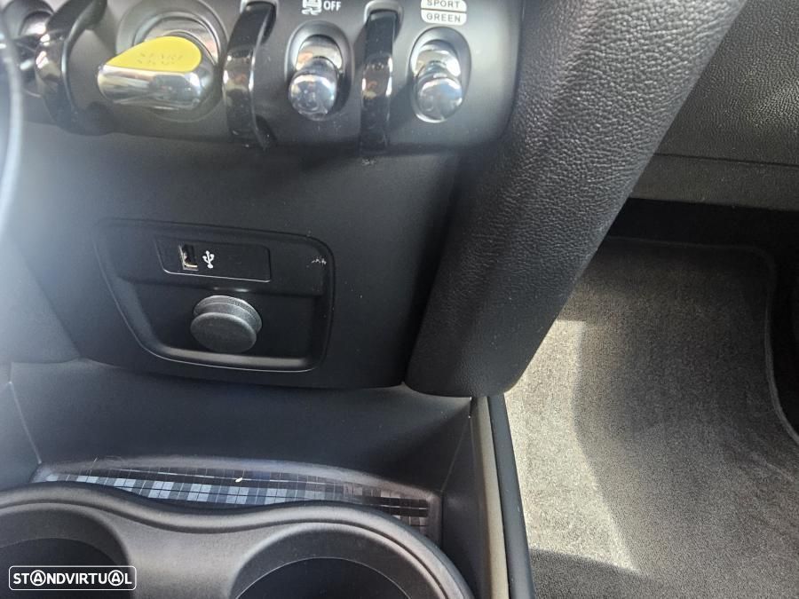 MINI Countryman Cooper SE All4 Aut. Essential - 35