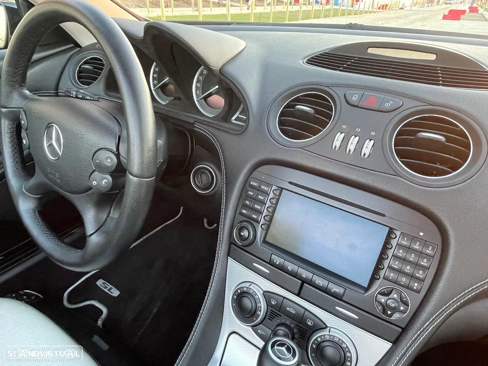Mercedes-Benz SL 350 - 25