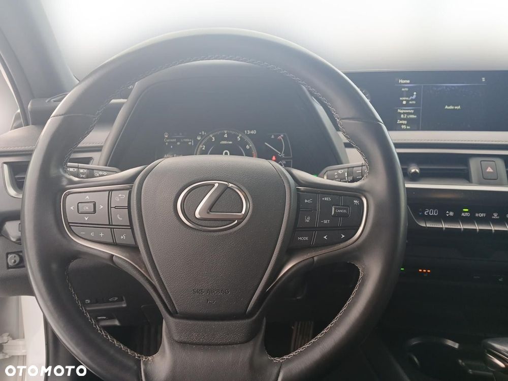 Lexus UX 200 GPF F Impression 2WD - 18