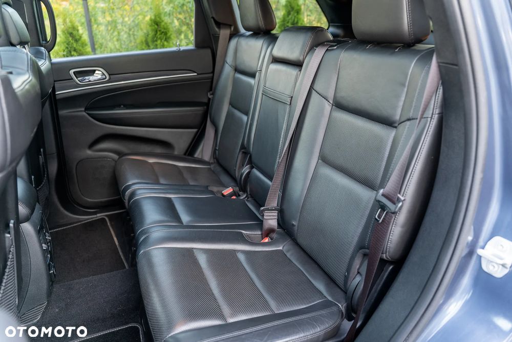 Jeep Grand Cherokee - 14