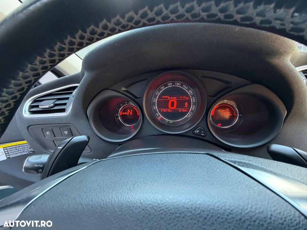 Citroën C4 1.6 e-HDi FAP Exclusive - 12