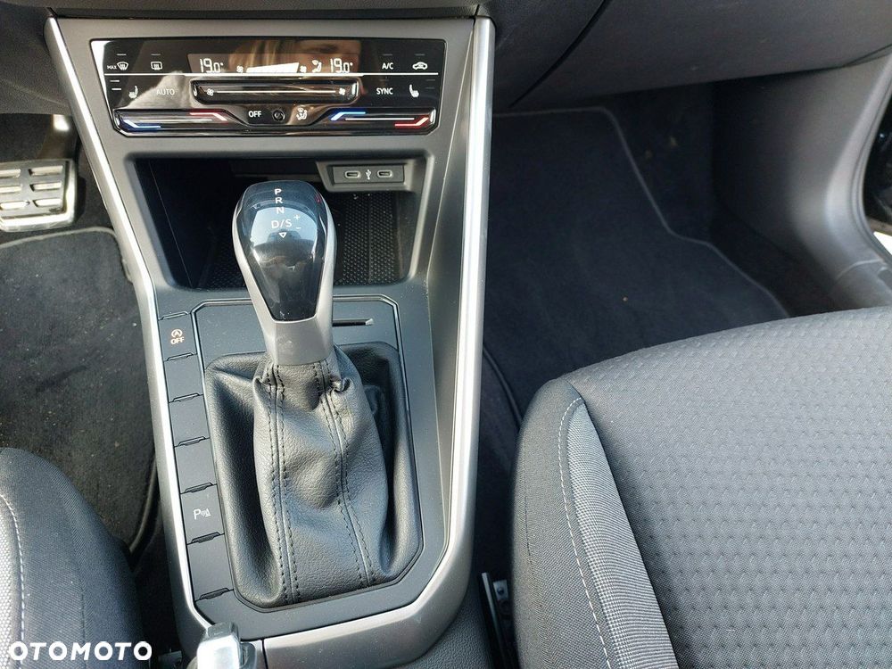 Volkswagen Polo - 24