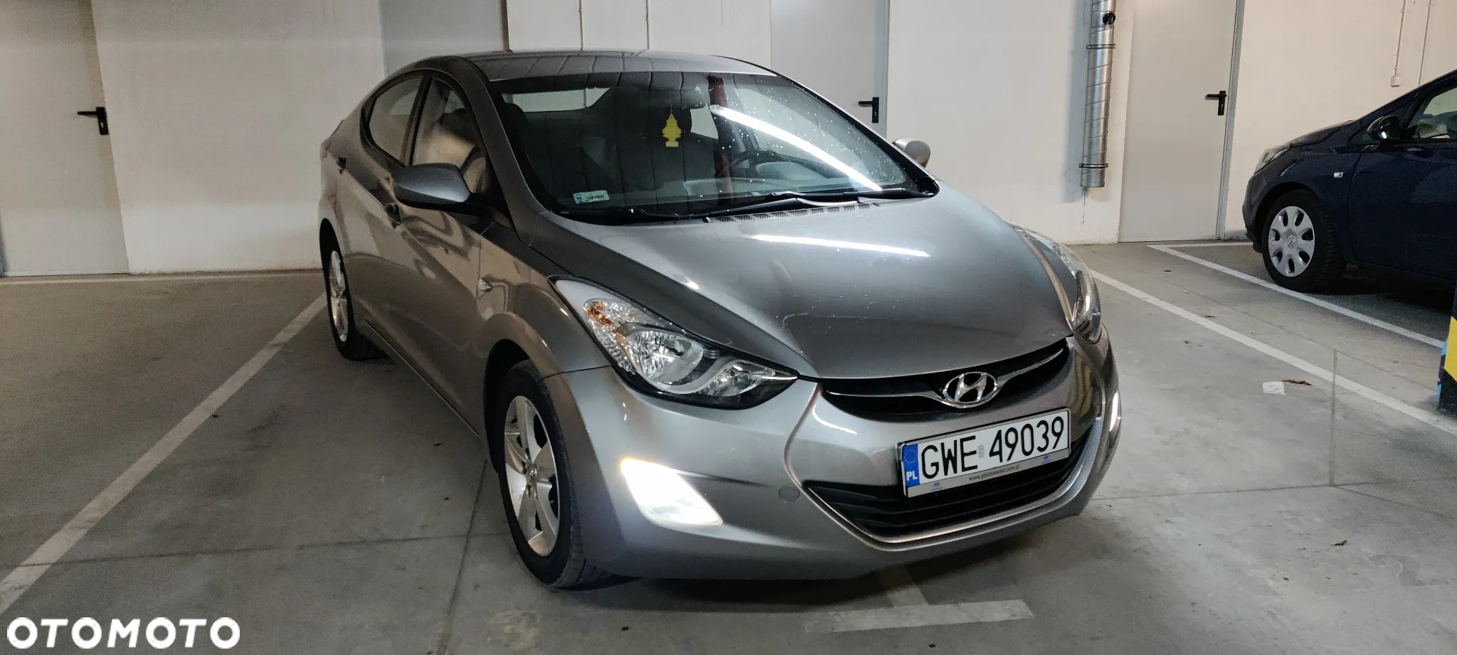 Hyundai Elantra 1.6 Comfort - 10