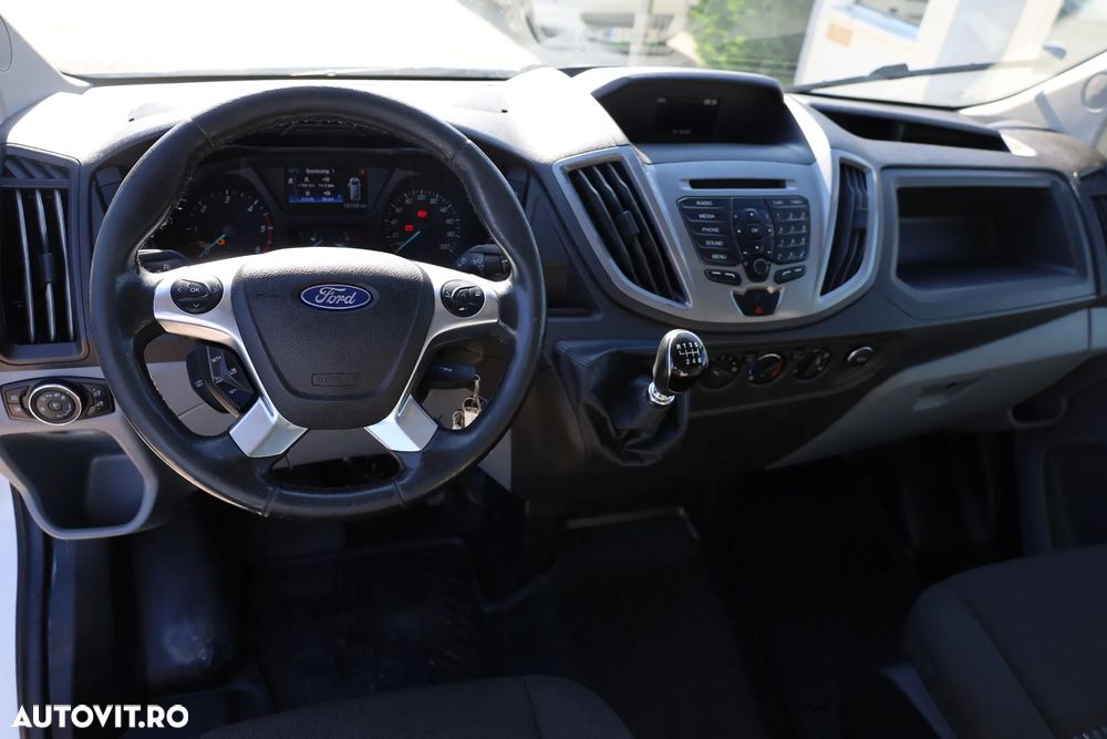 Ford Transit - 12