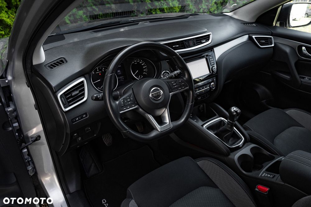 Nissan Qashqai 1.2 DIG-T N-Connecta - 23