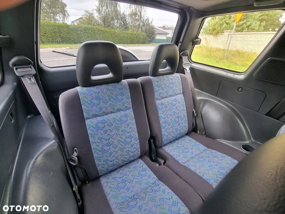 Toyota RAV4 2.0 Special - 8