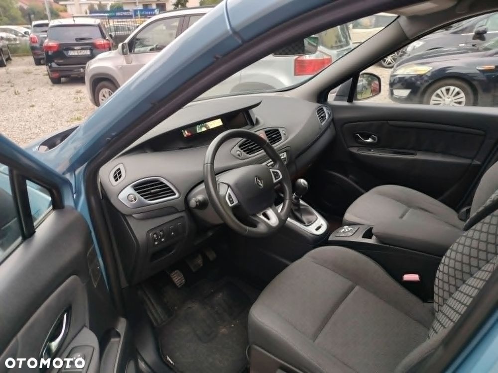 Renault Scenic 1.6 16V 110 Dynamique - 6