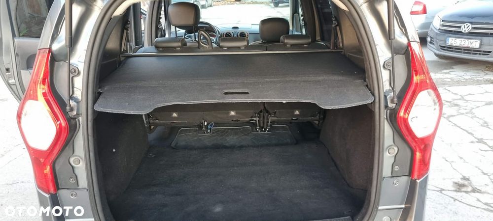 Dacia Lodgy SCe 100 Stepway - 16