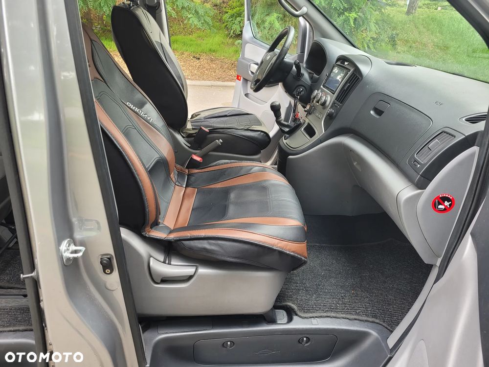 Hyundai H-1 2.5 CRDi Premium - 13