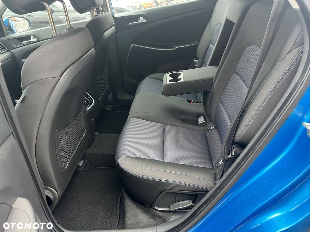 Hyundai Tucson blue 1.7 CRDi 2WD Intro Edition - 22