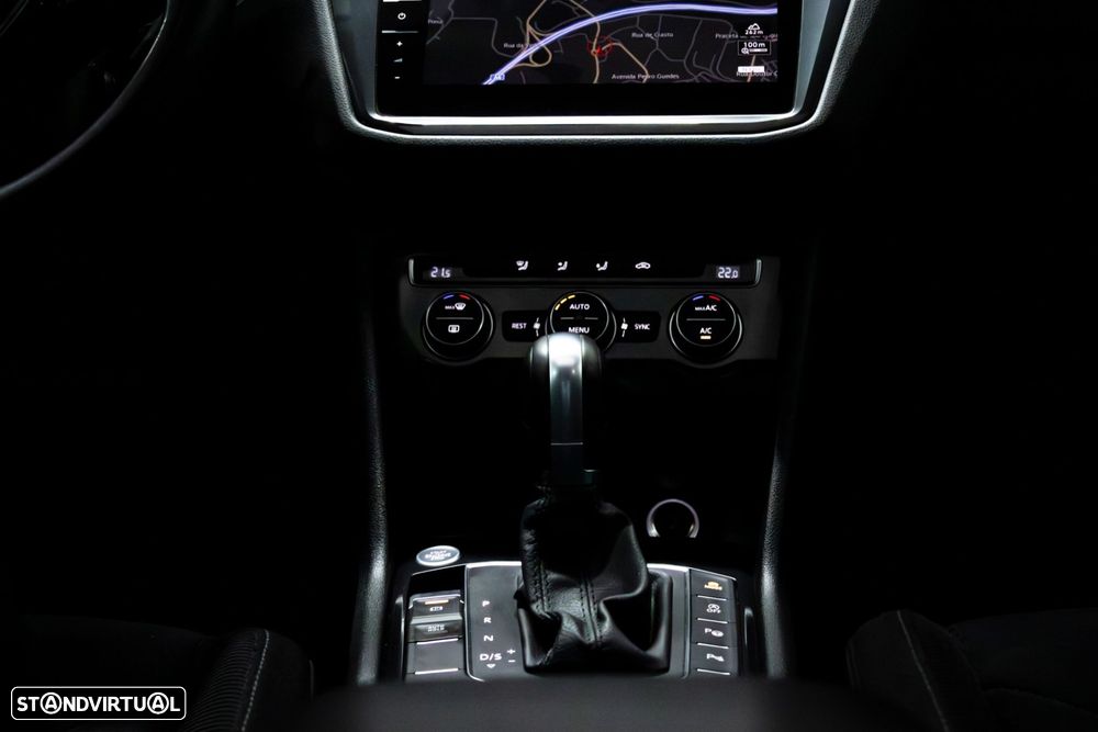 VW Tiguan 2.0 TDI R-Line DSG - 21