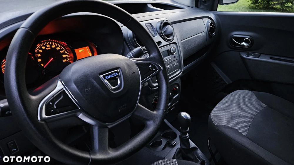 Dacia DOKKER 1.5 dCi   6 biegów FV23% - 18