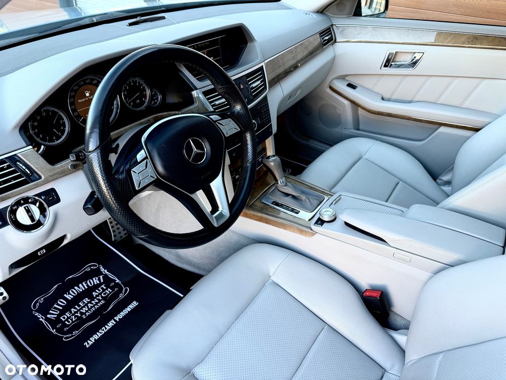 Mercedes-Benz Klasa E - 22